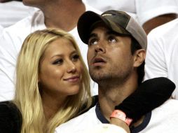 Enrique Iglesias y Anna Kournikova tienen una relación de doce años; ahora está en riesgo, según un diario de EU. ARCHIVO /