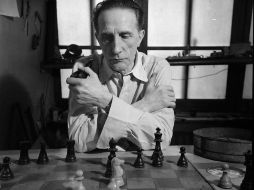Durante una década (1920-1930), Marcel abandonó la práctica artística por la de semiprofesional del ajedrez. ESPECIAL /