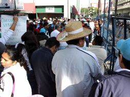 La CNTE se manifiesta frente a la embajada de Estados Unidos, sobre avenida Paseo de la Reforma. SUN /