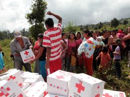 Entrega de víveres y medicamentos a poblados incomunicados por el paso de la tormenta ''Manuel''. NTX /