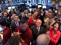 Inversionistas sopesan la posibilidad que un estancamiento político podría alargar la parálisis del Gobierno. AP /