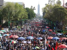 Miles de manifestantes realizaron una marcha y un mitin para rememorar la matanza de 1968. SUN /