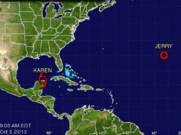 La tormenta ''Jerry'' ya es depresión tropical en el oeste-suroeste de las Azores. Imagen del Centro Nacional de Huracanes de EU. ESPECIAL /