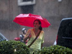 El aire marítimo entra y causará nublados con lluvia moderada a fuerte en el centro y sur del país. EFE /