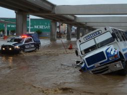 El huracán ''Manuel'' dejó fuertes afectaciones en el estado de Guerrero. ARCHIVO /