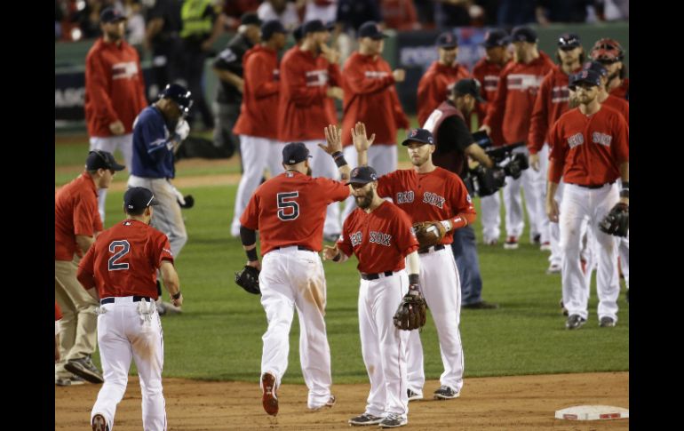 Boston se repuso de una desventaja de 2-0 para apalear a la novena de Tampa Bay. AP /