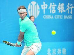 Rafael Nadal avanzó a la final debido a que su rival se retiró por una lesión. AFP /