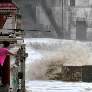 China evacua a 417 mil personas por llegada de tifón