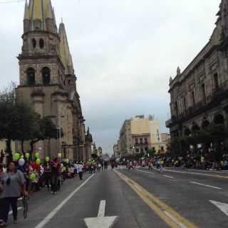 Alcalde, cerrada por desfile de las Fiestas de Octubre