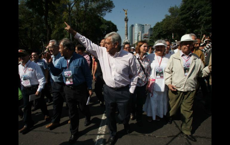 Segunda marcha contra la privatización de Pemex y la Reforma Hacendaria. SUN /