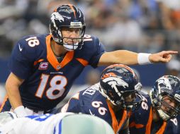Peyton Manning engañó a todos y anotó su primer TD por tierra, desde 2008. EL INFORMADOR /