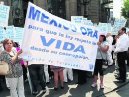 Una manifestación contra el aborto afuera de la Asamblea Legislativa del DF. NTX /