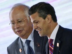 Enrique Peña Nieto conversa con el primer ministro malasio, Najib Razak, tras la reunión ''Inversión para la Elasticidad Económica'' EFE /