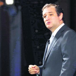 Boehner llama a Obama a negociar techo de deuda