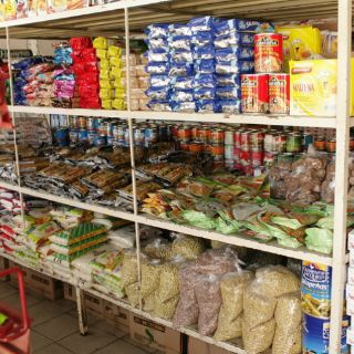 Ofrecen productos a bajo precio en Tlaquepaque