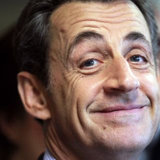 Justicia francesa retira cargos contra Sarkozy en caso Bettencourt