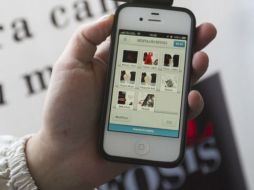 Los smartphones y las aplicaciones ya van de la mano. ARCHIVO /