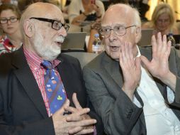 Francois Englert y Peter Higgs, fueron reconocidos este martes. EFE /