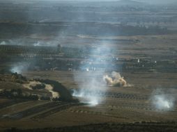 Aviones de combate del régimen sirio estallaron fuertes combates junto a una base del ejército. EFE /