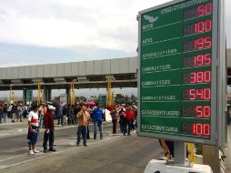 Integrantes de la CNTE tomaron de nueva cuenta las caseta de cobro San Marcos Huixtoco-Chalco. SUN /