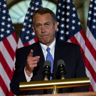 Boehner insiste en que aumento de deuda debe negociarse