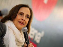 Diana Bracho participa en ponencia sobre impactos de la moda en la telenovela.  /