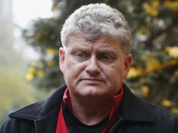 Lon Snowden, el padre del extécnico de la CIA Edward Snowden, ya está en Rusia para ver a su hijo. AP /