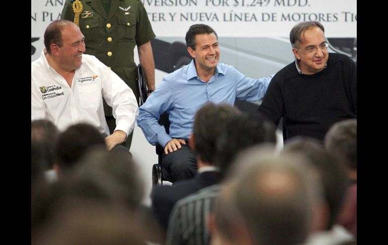Enrique Peña Nieto participa en la inauguración de la planta de ensamble Chrysler Promaster en la capital de Coahuila. SUN /