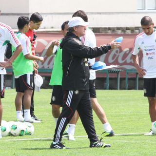 Momento de cerrarle la boca a Panamá: Cuauhtémoc Blanco