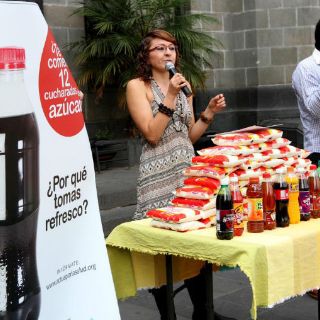 Esperan que impuesto a refrescos reduzca hasta 7% la obesidad
