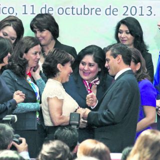 La política necesita más mujeres: Peña