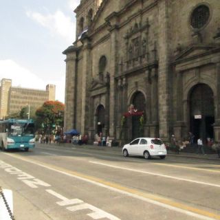 Abierta al tránsito, avenida Alcalde