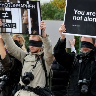 Activistas de Greenpeace presos, inquietos por su suerte