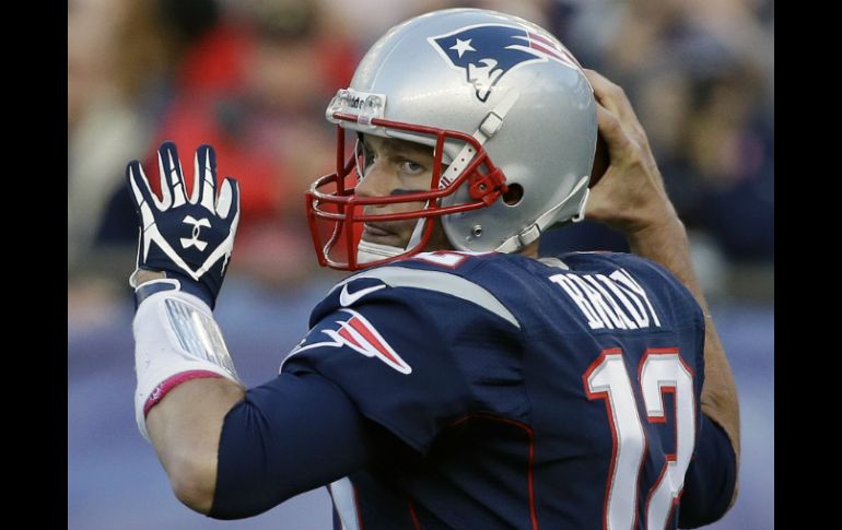 Tom Brady sacó la victoria en los últimos segundos del partido. AP /