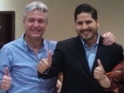 Carlos Salinas Osornio se registró hoy como candidato, con el apoyo del ex alcalde tapatío, Alfonso Petersen.  /