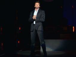 Jackman, cantó y bailó para el concierto de beneficencia ''One Night Only'' que recaudó mil 85 millones de dólares. AFP /