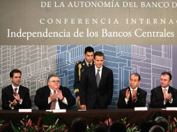 El Presidente (c) durante la celebración del 20 Aniversario de la autonomía del Banco de México, este lunes. SUN /
