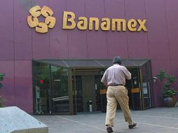 Banamex se compromete a estar en contacto con sus usuarios para comunicar cuando restablezcan sus servicios. ARCHIVO /