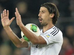 Khedira ha permanecido en la banca en esta su cuarta campaña en la liga española. AP /