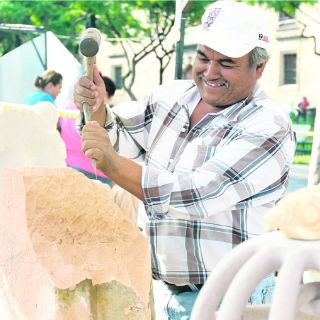 Esculpen sueños al aire libre