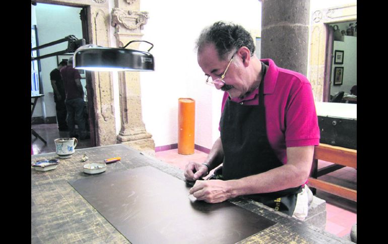 Mario Martín del Campo se ha desarrollado en varios campos; de su trabajo como escultor, dejará un legado en el Pueblo Mágico. ESPECIAL /