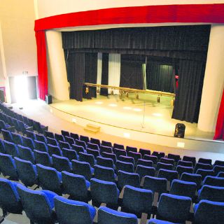 Manita de gato para espacios culturales