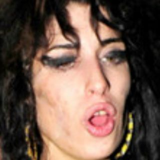 Ofrecen fotos 'explícitas' de Amy Winehouse