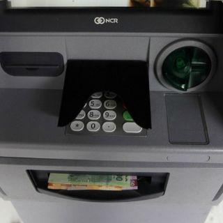 Banca asegura que virus en cajeros automáticos no afecta a usuarios