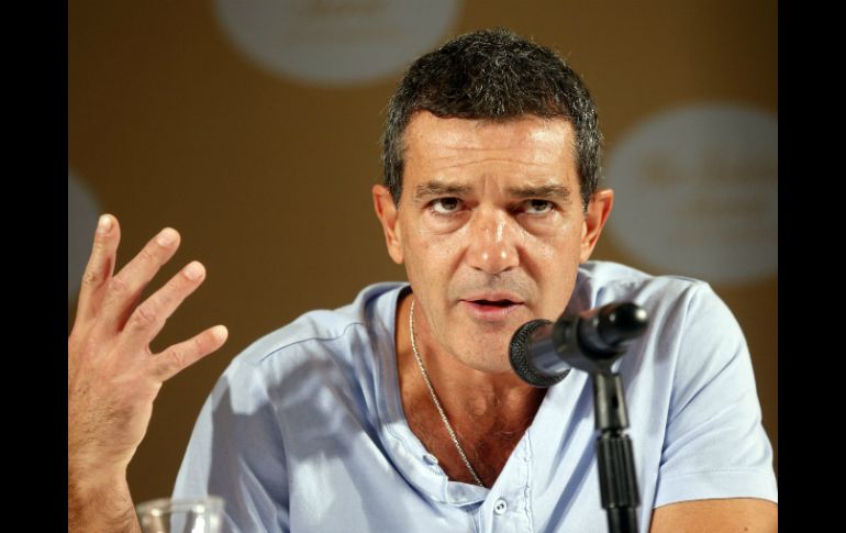 Antonio Banderas reveló que aún no conoce el guión de la película sobre los 33 mineros que sobrevivieron 70 días sepultados en Chile. EFE /