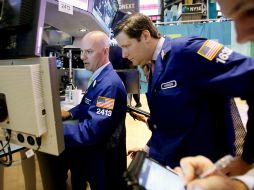 Los marcadores en la Bolsa de Valores de Nueva York avanzaban, impulsados por el crecimiento económico de China. ARCHIVO /