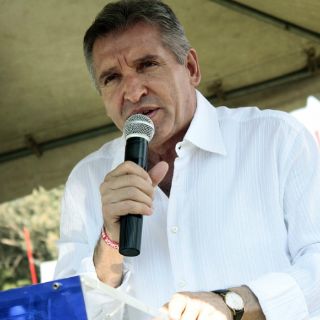 Arana celebra prórroga para concluir certificación de policías