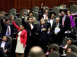 La votación de la Ley de Ingresos tuvo 52 votos en contra y 30 abstenciones. SUN /