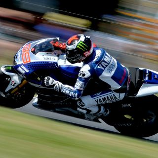 Lorenzo logra la 'pole' en GP de Australia