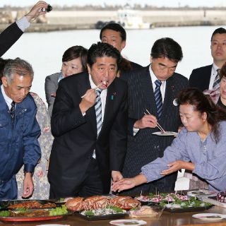 Primer Ministro japonés busca mitigar dudas sobre Fukushima